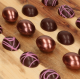 Funcakes - Schokoladenform für Eier (klein) 32 Vertiefungen, 2,5 x 3 cm.